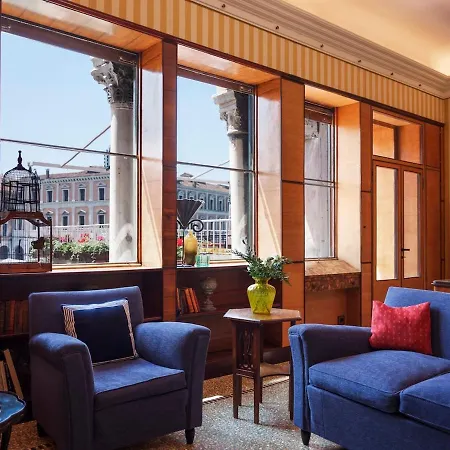 Villa Ca Dadda Terrace At Rialto Bridge -historic Equipped With Comforts *