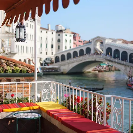 Ca Dadda Terrace At Rialto Bridge -historic Equipped With Comforts Villa Velence