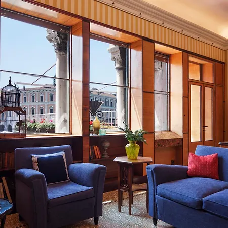 Villa Ca Dadda Terrace At Rialto Bridge -historic Equipped With Comforts