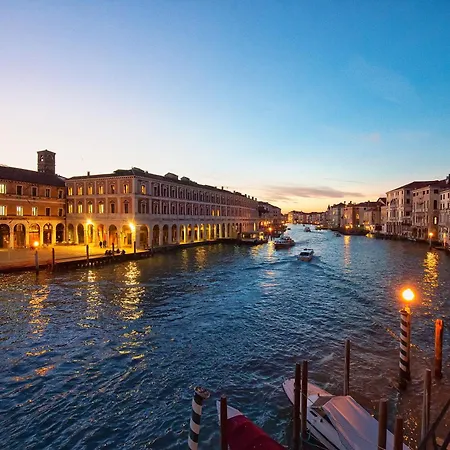 Ca Dadda Terrace At Rialto Bridge -historic Equipped With Comforts Villa Veneza