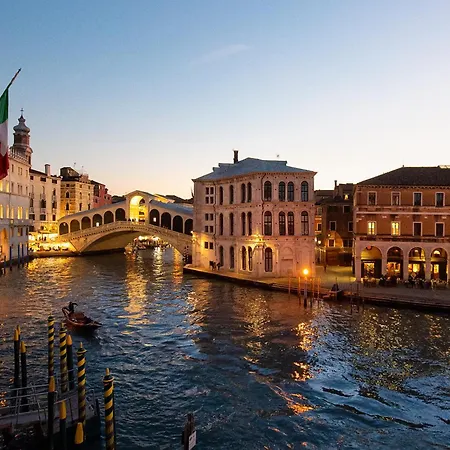 Ca Dadda Terrace At Rialto Bridge -historic Equipped With Comforts Villa Veneza