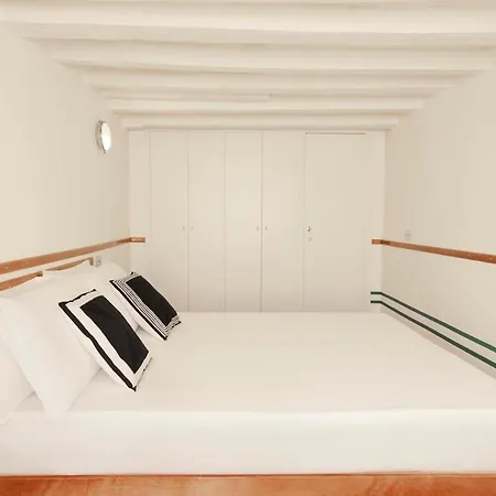 Вилла Ca Dadda Terrace At Rialto Bridge -historic Equipped With Comforts