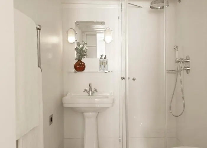 Villa Ca Dadda Terrace At Rialto Bridge -historic Equipped With Comforts