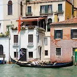 Villa Ca Dadda Terrace At Rialto Bridge -historic Equipped With Comforts