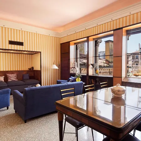 Ca Dadda Terrace At Rialto Bridge -historic Equipped With Comforts Βενετία