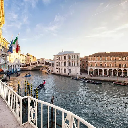 Ca Dadda Terrace At Rialto Bridge -historic Equipped With Comforts Βίλα